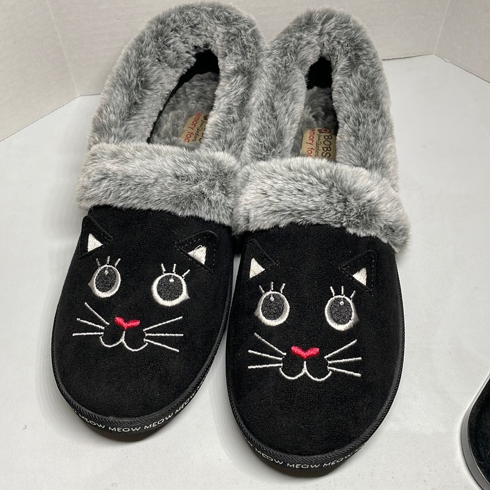 Bobs by Sketchers cat slippers nwt